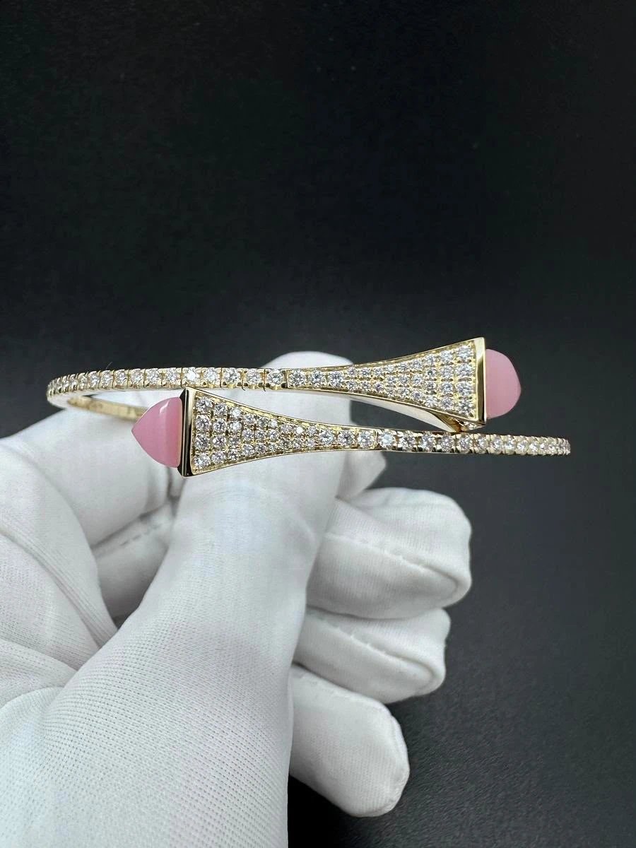 Yellow gold bracelet