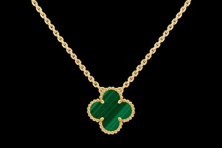 Yellow gold necklace set with natural certified stones