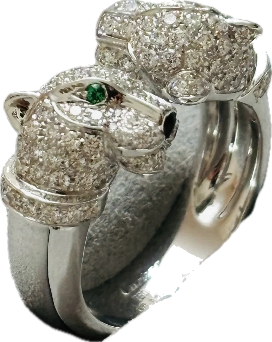 White gold ring set with natural certified stones, 1.04 carat total